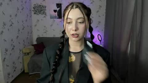 black_berry_bla_ck online show from May 21, 2026, 10:33 am