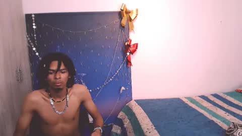 Black online show from December 7, 2024, 7:10 pm