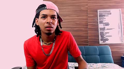 Black online show from December 17, 2024, 4:32 pm