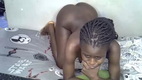 black_ebony8 online show from May 17, 2026, 10:55 am