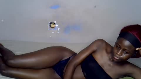 black_ebony8 online show from June 15, 2026, 5:09 am