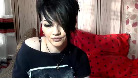 Snapshot of black_hot_01 chatting on January 10, 2025, 7:04 am black_hot_01 online show from January 10, 2025, 7:04 am