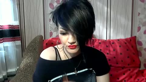 Snapshot of black_hot_01 chatting on February 26, 2025, 8:04 am black_hot_01 online show from February 26, 2025, 8:04 am