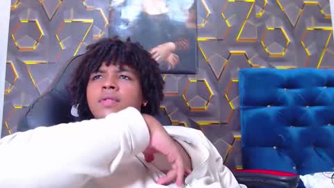 black_king_241 online show from February 20, 2026, 4:09 am