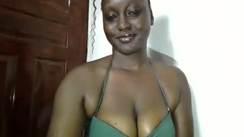Snapshot of black_paanther chatting on October 15, 2025, 9:31 am black_paanther online show from October 15, 2025, 9:31 am