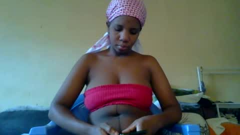 Snapshot of black_queen0111254 chatting on July 12, 2026, 10:06 am Blackqueen online show from July 12, 2026, 10:06 am