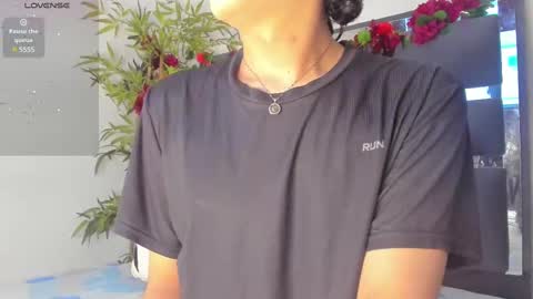 B L A C K  R O S E  online show from March 8, 2025, 11:27 am