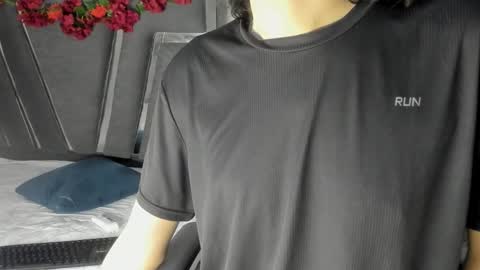 B L A C K  R O S E  online show from September 20, 2025, 11:44 am