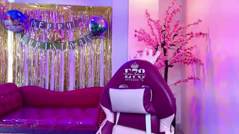 Rousse  online show from December 18, 2025, 3:34 am