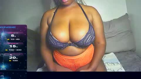 black_sexyfish online show from December 6, 2024, 4:17 pm