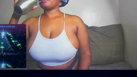black_sexyfish online show from January 5, 2025, 9:25 pm