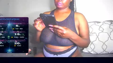 black_sexyfish online show from January 24, 2025, 4:16 am