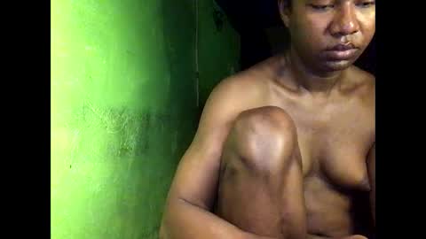 Crystal online show from February 2, 2026, 12:42 am