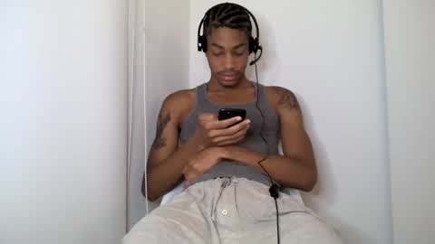 Snapshot of blackbulltitus chatting on October 2, 2025, 2:40 am BlackBullTitus online show from October 2, 2025, 2:40 am