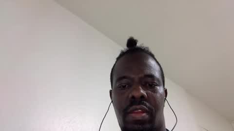Snapshot of blackfrance44 chatting on December 2, 2024, 10:23 pm blackfrance44 online show from December 2, 2024, 10:23 pm