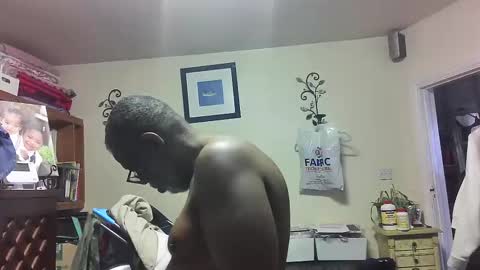 Me and her online show from April 16, 2026, 9:10 am