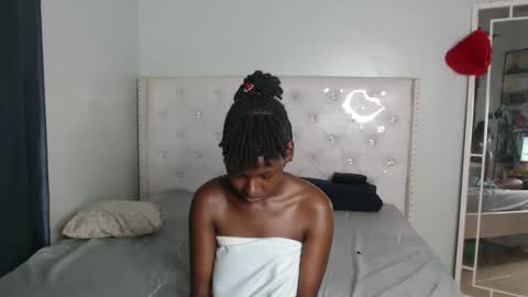 Snapshot of blackmelaninqueen chatting on February 12, 2026, 7:42 pm Cleo online show from February 12, 2026, 7:42 pm