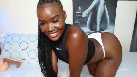 Smiley sylivia online show from October 22, 2025, 4:46 am