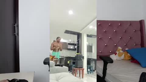 Twtter 1MikeBeckford            Onlyfns beckfordmike online show from February 24, 2025, 1:24 am