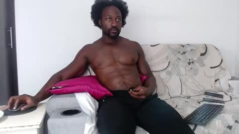 Twtter 1MikeBeckford            Onlyfns beckfordmike online show from February 24, 2026, 2:59 pm