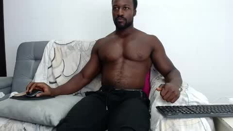 Snapshot of blacknikes chatting on April 18, 2026, 3:10 am Twtter 1MikeBeckford Onlyfns beckfordmike online show from April 18, 2026, 3:10 am