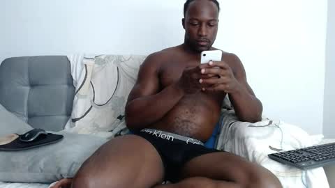 Snapshot of blacknikes chatting on May 9, 2026, 4:56 pm Twtter 1MikeBeckford Onlyfns beckfordmike online show from May 9, 2026, 4:56 pm