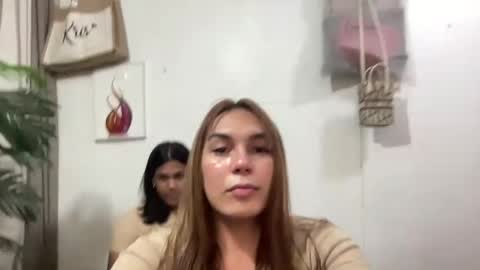 Ellez online show from February 8, 2025, 11:33 am