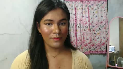 Ellez online show from April 9, 2026, 4:45 pm