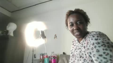Snapshot of blackqueen888 chatting on February 18, 2025, 2:49 am blackqueen888 online show from February 18, 2025, 2:49 am