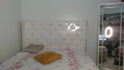 Paris online show from May 21, 2026, 12:28 am
