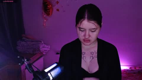 blackroseonee online show from May 9, 2026, 8:36 pm