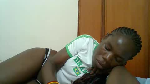 SARAH online show from October 22, 2025, 7:13 pm