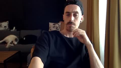 Snapshot of blacksheeps_ chatting on May 8, 2026, 6:35 pm blacksheeps_ online show from May 8, 2026, 6:35 pm