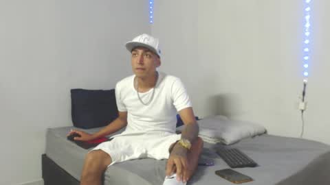 Snapshot of blackskull22x chatting on October 30, 2025, 8:31 pm Scott IMDEPENDIENT MODEL online show from October 30, 2025, 8:31 pm