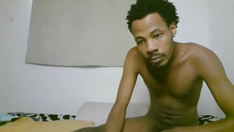 Snapshot of blackzilian_ chatting on October 19, 2025, 7:42 am HASSAN online show from October 19, 2025, 7:42 am