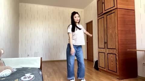 Mila online show from March 10, 2026, 7:13 am