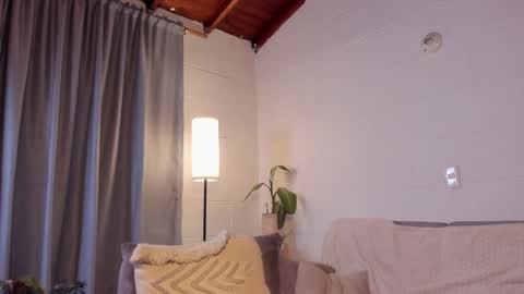 Blake Levi  Independent Model online show from December 21, 2024, 2:30 am