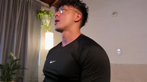 Blake Levi  Independent Model online show from February 12, 2025, 9:54 pm