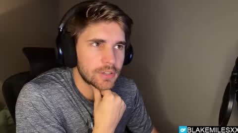 Snapshot of blakemiles2 chatting on October 21, 2025, 3:29 am Blake Miles online show from October 21, 2025, 3:29 am