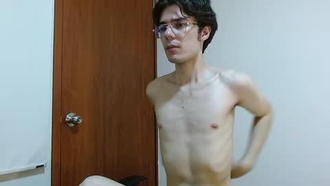 Snapshot of blakeshatter chatting on December 5, 2024, 11:18 pm blakeshatter online show from December 5, 2024, 11:18 pm