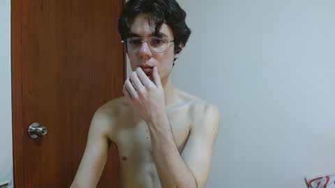 Snapshot of blakeshatter chatting on December 13, 2024, 2:54 am blakeshatter online show from December 13, 2024, 2:54 am