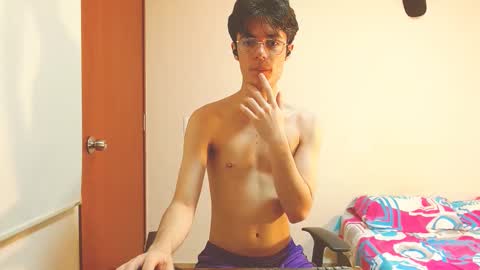 Snapshot of blakeshatter chatting on January 30, 2025, 7:59 pm blakeshatter online show from January 30, 2025, 7:59 pm