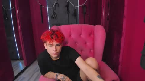 Snapshot of blalz_vok chatting on October 3, 2025, 9:23 pm Blaiz online show from October 3, 2025, 9:23 pm