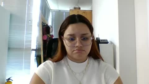 Lary online show from September 22, 2025, 2:41 pm