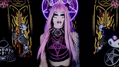   online show from December 10, 2024, 7:00 pm