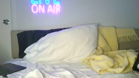 Snapshot of blaze_thickwood chatting on July 13, 2026, 3:37 pm Blaze Thickwood online show from July 13, 2026, 3:37 pm