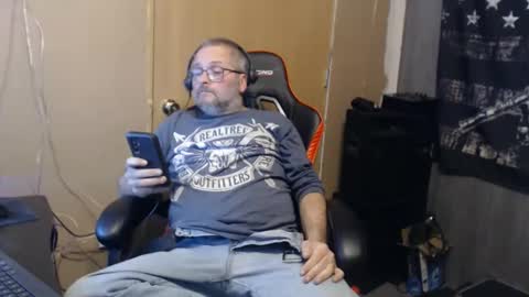 Snapshot of blazingslow chatting on April 12, 2026, 4:39 am blazingslow online show from April 12, 2026, 4:39 am