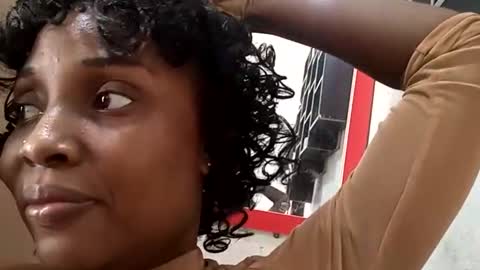 Snapshot of blktulipsxx chatting on January 20, 2025, 11:24 am Lola online show from January 20, 2025, 11:24 am