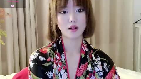 Snapshot of blon_kater chatting on January 3, 2025, 12:19 pm YoYo online show from January 3, 2025, 12:19 pm