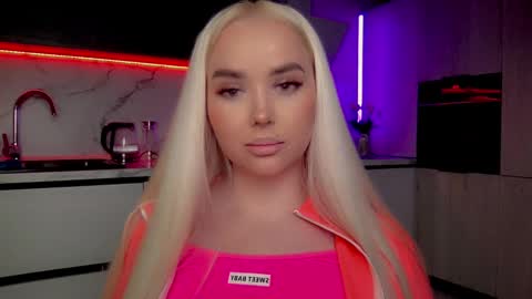 Lana online show from January 20, 2025, 7:25 am